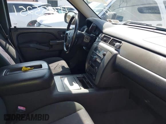 ✅ 2012 GMC Sierra 1500 SLE • VIN: 1GTR2VE71CZ254322 • Lot: 43155251. Wystawiony na IAAI z przebiegiem 245 312 mil. Bezpłatny archiwum sprzedaży aukcyjnych z USA i szczegółowy raport historii pojazdu na DreamBid. Zdjęcie 5.