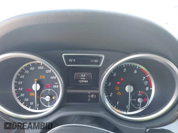 ✅ 2013 Mercedes-Benz M 350 • VIN: 4JGDA5HB5DA249827 • Lot: 43498124. Wystawiony na IAAI z przebiegiem 133 944 mil. Bezpłatny archiwum sprzedaży aukcyjnych z USA i szczegółowy raport historii pojazdu na DreamBid. Zdjęcie 7.