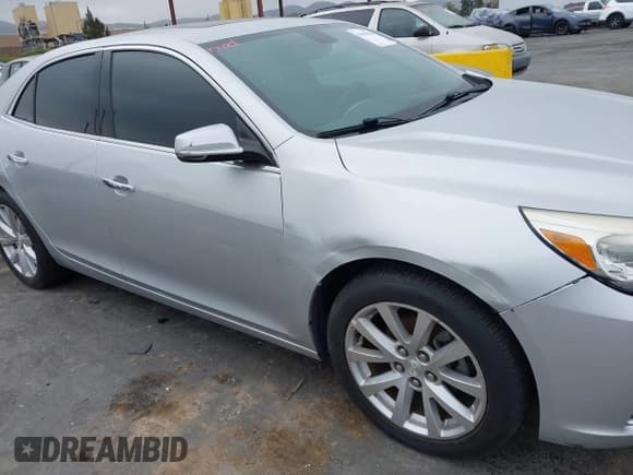✅ 2013 Chevrolet Malibu LTZ • VIN: 1G11H5SA0DF245750 • Lot: 43653566. Wystawiony na IAAI z przebiegiem 144 969 mil. Bezpłatny archiwum sprzedaży aukcyjnych z USA i szczegółowy raport historii pojazdu na DreamBid. Zdjęcie 6.