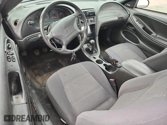 ✅ 2004 Ford Mustang Standard • VIN: 1FAFP40694F225981 • Лот: 64271965. Опубликован ранее на Copart с пробегом 147 859 миль. Бесплатный доступ к архиву аукционных продаж из США и подробный отчёт об истории автомобиля на DreamBid. Изображение 8.