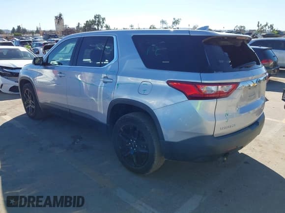 ✅ 2019 Chevrolet Traverse LS • VIN: 1GNERFKW2KJ140426 • Lot: 43449576. Wystawiony na IAAI z przebiegiem 147 217 mil. Bezpłatny archiwum sprzedaży aukcyjnych z USA i szczegółowy raport historii pojazdu na DreamBid. Zdjęcie 3.