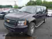 2014 Chevrolet Suburban LT z VIN 1GNSKJE74ER122546, wystawiony jako IAAI lot #42641722 z przebiegiem 435 000 mil mil oraz . Historia ofert i sprzedaży dostępna na DreamBid. Obrazek 6.