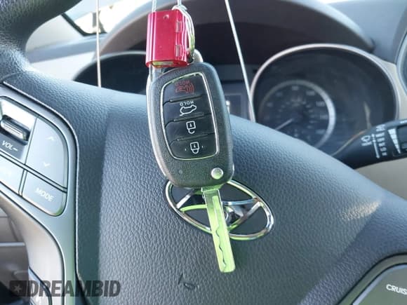 ✅ 2017 Hyundai Santa Fe 2.4L • VIN: 5NMZU3LB9HH012590 • Лот: 43578487. Опубликован ранее на IAAI с пробегом 91 073 миль. Бесплатный доступ к архиву аукционных продаж из США и подробный отчёт об истории автомобиля на DreamBid. Изображение 11.