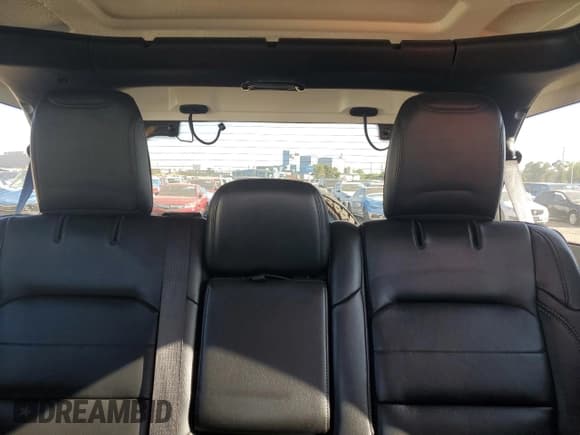 ✅ 2020 Jeep Wrangler Unlimited Sahara • VIN: 1C4HJXEN3LW155558 • Lot: 81193055. Listed on Copart with 76,491 mi. Free auction sales archive from the USA and detailed vehicle history report at DreamBid. Image 10.
