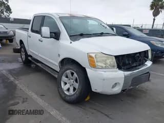 ✅ 2004 Nissan Titan LE • VIN: 1N6AA07B34N559024 • Lot: 42418467. Wystawiony na IAAI z przebiegiem 90 548 mil. Bezpłatny archiwum sprzedaży aukcyjnych z USA i szczegółowy raport historii pojazdu na DreamBid. Zdjęcie 1.
