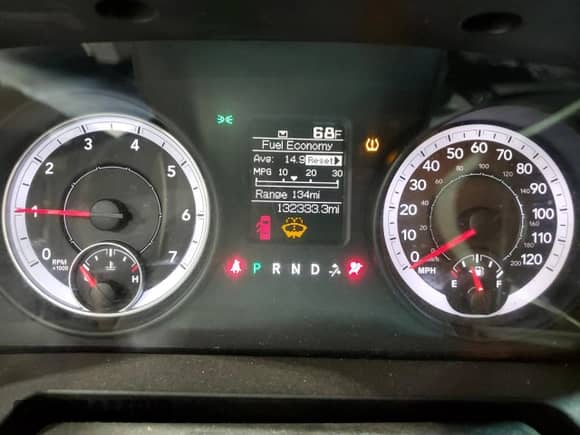 2013 Ram 1500 ST z VIN 1C6RR7FT7DS557643, wystawiony jako Copart lot #72456484 z przebiegiem 132 333 mil mil oraz Szkoda całkowita • Salvage title. Historia ofert i sprzedaży dostępna na DreamBid. Obrazek 9.