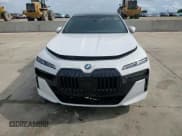✅ 2025 BMW 7 Series 740i • VIN: WBA23EH03SCT15620 • Lot: 56041595. Wystawiony na Copart z przebiegiem 3 791 mil. Bezpłatny archiwum sprzedaży aukcyjnych z USA i szczegółowy raport historii pojazdu na DreamBid. Zdjęcie 13.