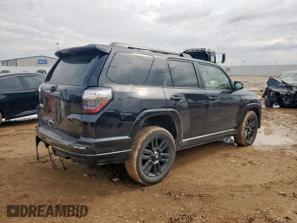 ✅ 2021 Toyota 4Runner Nightshade • VIN: JTEJU5JR6M5861299 • Lot: 84965575. Wystawiony na Copart z przebiegiem 52 780 mil. Bezpłatny archiwum sprzedaży aukcyjnych z USA i szczegółowy raport historii pojazdu na DreamBid. Zdjęcie 3.