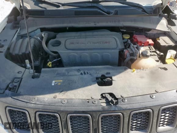 ✅ 2019 Jeep Compass Limited • VIN: 3C4NJCCB0KT692512 • Lot: 85340575. Listed on Copart with 62,172 mi. Free auction sales archive from the USA and detailed vehicle history report at DreamBid. Image 12.