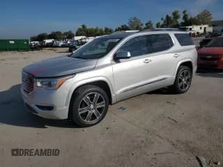 ✅ 2018 GMC Acadia Denali • VIN: 1GKKNPLS9JZ110403 • Лот: 81859855. Опубликован ранее на Copart с пробегом 131 303 миль. Бесплатный доступ к архиву аукционных продаж из США и подробный отчёт об истории автомобиля на DreamBid. Изображение 1.