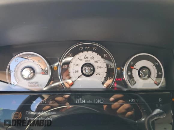 ✅ 2015 Rolls-Royce Wraith • VIN: SCA665C55FUX85086 • Lot: 48961135. Wystawiony na Copart z przebiegiem 31 124 mil. Bezpłatny archiwum sprzedaży aukcyjnych z USA i szczegółowy raport historii pojazdu na DreamBid. Zdjęcie 9.