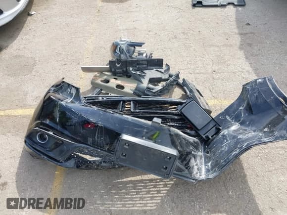 ✅ 2017 Dodge Durango GT • VIN: 1C4RDJDG6HC833644 • Lot: 43086523. Wystawiony na IAAI z przebiegiem 91 279 mil. Bezpłatny archiwum sprzedaży aukcyjnych z USA i szczegółowy raport historii pojazdu na DreamBid. Zdjęcie 12.