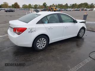 ✅ 2011 Chevrolet Cruze LS • VIN: 1G1PC5SH0B7282505 • Lot: 43458439. Listed on IAAI with 131,455 mi. Free auction sales archive from the USA and detailed vehicle history report at DreamBid. Image 4.