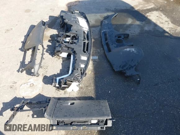 ✅ 2023 Hyundai Santa Fe Limited • VIN: 5NMS4DAL1PH627152 • Lot: 43349707. Wystawiony na IAAI z przebiegiem 14 227 mil. Bezpłatny archiwum sprzedaży aukcyjnych z USA i szczegółowy raport historii pojazdu na DreamBid. Zdjęcie 12.