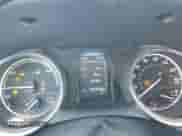 2020 Toyota Camry Hybrid SE z VIN 4T1J31AK4LU016891, wystawiony jako Copart lot #84918825 z przebiegiem 105 428 mil mil oraz Szkoda całkowita • Salvage title. Historia ofert i sprzedaży dostępna na DreamBid. Obrazek 9.