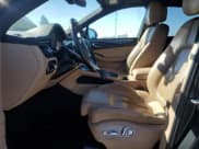 ✅ 2019 Porsche Macan • VIN: WP1AA2A51KLB08019 • Lot: 87243315. Wystawiony na Copart z przebiegiem 98 711 mil. Bezpłatny archiwum sprzedaży aukcyjnych z USA i szczegółowy raport historii pojazdu na DreamBid. Zdjęcie 7.