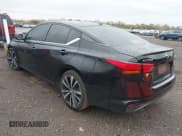 ✅ 2020 Nissan Altima SR • VIN: 1N4BL4CV9LC117289 • Lot: 43597444. Wystawiony na IAAI z przebiegiem 87 994 mil. Bezpłatny archiwum sprzedaży aukcyjnych z USA i szczegółowy raport historii pojazdu na DreamBid. Zdjęcie 3.
