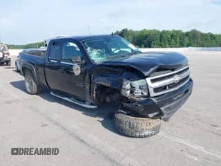 2010 Chevrolet Silverado 1500 LTZ z VIN 1GCSKTE3XAZ126466, wystawiony jako IAAI lot #42624264 z przebiegiem 176 674 mil mil oraz . Historia ofert i sprzedaży dostępna na DreamBid. Obrazek 1.