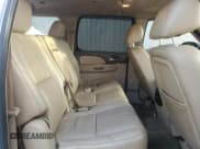 ✅ 2011 Chevrolet Suburban LT • VIN: 1GNSKJE38BR393764 • Lot: 72767814. Wystawiony na Copart z przebiegiem 314 032 mil. Bezpłatny archiwum sprzedaży aukcyjnych z USA i szczegółowy raport historii pojazdu na DreamBid. Zdjęcie 11.