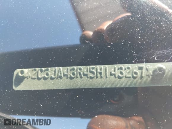 ✅ 2005 Chrysler 300 300 • VIN: 2C3JA43R45H143267 • Lot: 43537319. Wystawiony na IAAI z przebiegiem Nie podano. Bezpłatny archiwum sprzedaży aukcyjnych z USA i szczegółowy raport historii pojazdu na DreamBid. Zdjęcie 9.