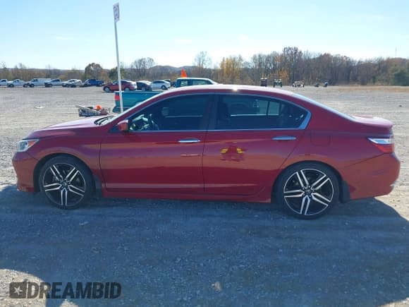 ✅ 2016 Honda Accord Sport • VIN: 1HGCR2F58GA187933 • Lot: 43641017. Wystawiony na IAAI z przebiegiem 202 414 mil. Bezpłatny archiwum sprzedaży aukcyjnych z USA i szczegółowy raport historii pojazdu na DreamBid. Zdjęcie 14.