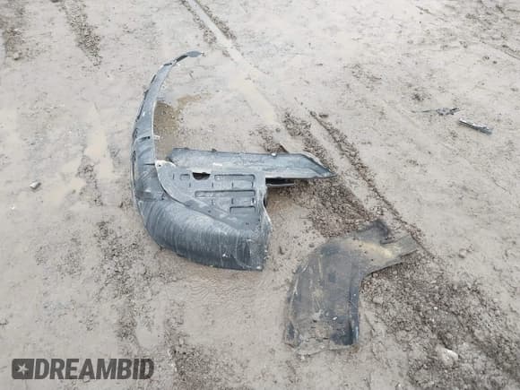 ✅ 2018 Hyundai Santa Fe Limited • VIN: 5XYZUDLA3JG536959 • Лот: 41648966. Опубликован ранее на IAAI с пробегом 72 563 миль. Бесплатный доступ к архиву аукционных продаж из США и подробный отчёт об истории автомобиля на DreamBid. Изображение 12.