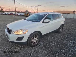 ✅ 2013 Volvo XC60 T6 • VIN: YV4902DZ6D2422535 • Lot: 95702925. Listed on Copart with 113,732 mi. Free auction sales archive from the USA and detailed vehicle history report at DreamBid. Image 1.