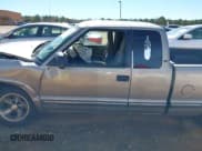 ✅ 2003 Chevrolet S-10 • VIN: 1GCCS19H238186586 • Лот: 41677607. Опубликован ранее на IAAI с пробегом Не указан. Бесплатный доступ к архиву аукционных продаж из США и подробный отчёт об истории автомобиля на DreamBid. Изображение 14.