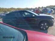 ✅ 2025 Hyundai Kona SEL • VIN: KM8HBCAB5SU219204 • Лот: 43637321. Опубликован ранее на IAAI с пробегом 28 554 миль. Бесплатный доступ к архиву аукционных продаж из США и подробный отчёт об истории автомобиля на DreamBid. Изображение 13.