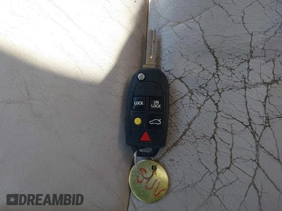 ✅ 2013 Volvo XC90 R-Design • VIN: YV4952CT0D1666007 • Лот: 41306058. Опубликован ранее на IAAI с пробегом 74 475 миль. Бесплатный доступ к архиву аукционных продаж из США и подробный отчёт об истории автомобиля на DreamBid. Изображение 11.