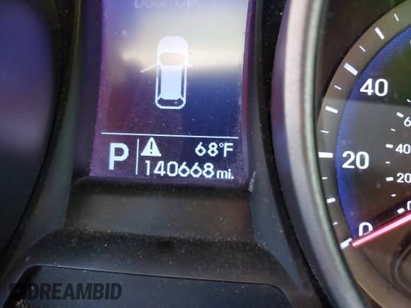 2016 Hyundai Santa Fe SE z VIN KM8SMDHF1GU151683, wystawiony jako IAAI lot #43484244 z przebiegiem 140 668 mil mil oraz . Historia ofert i sprzedaży dostępna na DreamBid. Obrazek 15.