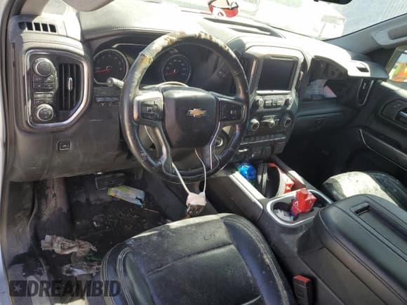 ✅ 2019 Chevrolet Silverado 1500 LTZ • VIN: 1GCUYGED0KZ102864 • Lot: 76735234. Wystawiony na Copart z przebiegiem Nie podano. Bezpłatny archiwum sprzedaży aukcyjnych z USA i szczegółowy raport historii pojazdu na DreamBid. Zdjęcie 8.
