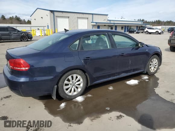 ✅ 2013 Volkswagen Passat Wolfsburg Edition • VIN: 1VWAP7A31DC134194 • Лот: 50797595. Опубликован ранее на Copart с пробегом 136 880 миль. Бесплатный доступ к архиву аукционных продаж из США и подробный отчёт об истории автомобиля на DreamBid. Изображение 3.