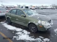 ✅ 2004 Suzuki Forenza S • VIN: KL5JD52Z64K027219 • Lot: 41799510. Listed on IAAI with Not provided. Free auction sales archive from the USA and detailed vehicle history report at DreamBid. Image 1.