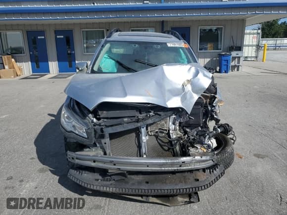 ✅ 2022 Subaru Ascent Limited • VIN: 4S4WMALD3N3443795 • Lot: 71001085. Wystawiony na Copart z przebiegiem 47 813 mil. Bezpłatny archiwum sprzedaży aukcyjnych z USA i szczegółowy raport historii pojazdu na DreamBid. Zdjęcie 5.