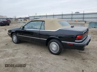 ✅ 1992 Chrysler LeBaron • VIN: 1C3XU5530NF252438 • Lot: 41915995. Wystawiony na Copart z przebiegiem 39 245 mil. Bezpłatny archiwum sprzedaży aukcyjnych z USA i szczegółowy raport historii pojazdu na DreamBid. Zdjęcie 2.