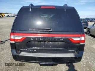 ✅ 2015 Lincoln Navigator • VIN: 5LMJJ3HTXFEJ01410 • Lot: 87282475. Wystawiony na Copart z przebiegiem 302 047 mil. Bezpłatny archiwum sprzedaży aukcyjnych z USA i szczegółowy raport historii pojazdu na DreamBid. Zdjęcie 6.