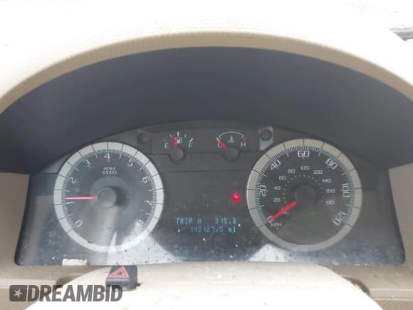 ✅ 2009 Ford Escape Limited • VIN: 1FMCU94G09KB77240 • Lot: 42321802. Wystawiony na IAAI z przebiegiem 143 127 mil. Bezpłatny archiwum sprzedaży aukcyjnych z USA i szczegółowy raport historii pojazdu na DreamBid. Zdjęcie 7.