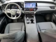 ✅ 2025 Lexus RX 350 Premium • VIN: 2T2BAMCA0SC106843 • Lot: 86632825. Wystawiony na Copart z przebiegiem 5 443 mil. Bezpłatny archiwum sprzedaży aukcyjnych z USA i szczegółowy raport historii pojazdu na DreamBid. Zdjęcie 8.