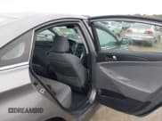 ✅ 2014 Hyundai Sonata GLS • VIN: 5NPEB4AC1EH899719 • Lot: 43292585. Wystawiony na IAAI z przebiegiem 110 499 mil. Bezpłatny archiwum sprzedaży aukcyjnych z USA i szczegółowy raport historii pojazdu na DreamBid. Zdjęcie 8.