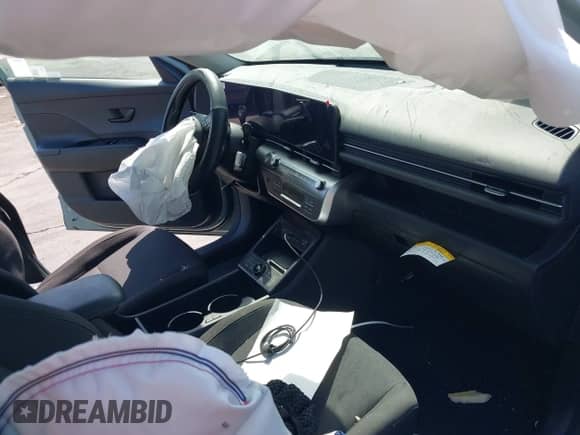 2024 Hyundai Kona SEL z VIN KM8HC3AB6RU169923, wystawiony jako IAAI lot #43021972 z przebiegiem 21 021 mil mil oraz . Historia ofert i sprzedaży dostępna na DreamBid. Obrazek 8.