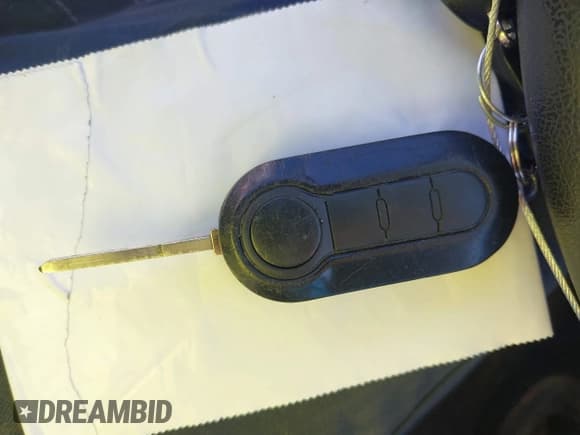 ✅ 2017 Ram ProMaster Cargo • VIN: 3C6TRVAGXHE500382 • Lot: 43332109. Wystawiony na IAAI z przebiegiem 123 790 mil. Bezpłatny archiwum sprzedaży aukcyjnych z USA i szczegółowy raport historii pojazdu na DreamBid. Zdjęcie 11.