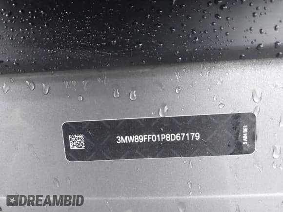 ✅ 2023 BMW 3 Series 330i xDrive • VIN: 3MW89FF01P8D67179 • Lot: 43643461. Wystawiony na IAAI z przebiegiem 15 016 mil. Bezpłatny archiwum sprzedaży aukcyjnych z USA i szczegółowy raport historii pojazdu na DreamBid. Zdjęcie 16.