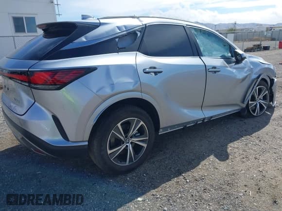 ✅ 2024 Lexus RX 350 • VIN: 2T2BAMBA0RC049779 • Lot: 41701330. Wystawiony na IAAI z przebiegiem 2 560 mil. Bezpłatny archiwum sprzedaży aukcyjnych z USA i szczegółowy raport historii pojazdu na DreamBid. Zdjęcie 4.