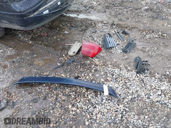 ✅ 2000 Volkswagen Jetta GLS • VIN: 3VWSC29M2YM113469 • Lot: 41598371. Listed on IAAI with 322,652 mi. Free auction sales archive from the USA and detailed vehicle history report at DreamBid. Image 12.