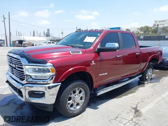 ✅ 2022 Ram 2500 Laramie • VIN: 3C6UR5FL8NG345695 • Lot: 42564730. Wystawiony na IAAI z przebiegiem 78 812 mil. Bezpłatny archiwum sprzedaży aukcyjnych z USA i szczegółowy raport historii pojazdu na DreamBid. Zdjęcie 2.