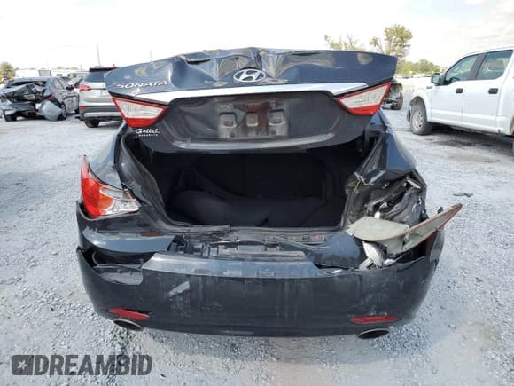 ✅ 2011 Hyundai Sonata SE • VIN: 5NPEC4AC2BH274593 • Lot: 89471885. Listed on Copart with 108,012 mi. Free auction sales archive from the USA and detailed vehicle history report at DreamBid. Image 6.