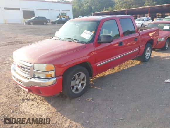 ✅ 2006 GMC Sierra 1500 SLE1 • VIN: 2GTEC13T561219591 • Lot: 42667522. Listed on IAAI with 294,397 mi. Free auction sales archive from the USA and detailed vehicle history report at DreamBid. Image 2.