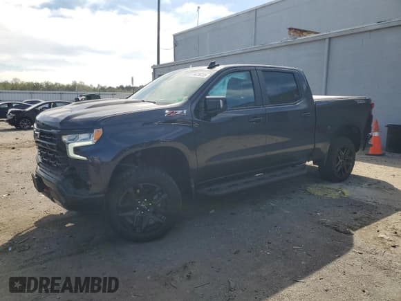 ✅ 2022 Chevrolet Silverado 1500 LT Trail Boss • VIN: 3GCUDFEDXNG567226 • Lot: 84736725. Wystawiony na Copart z przebiegiem 42 540 mil. Bezpłatny archiwum sprzedaży aukcyjnych z USA i szczegółowy raport historii pojazdu na DreamBid. Zdjęcie 1.