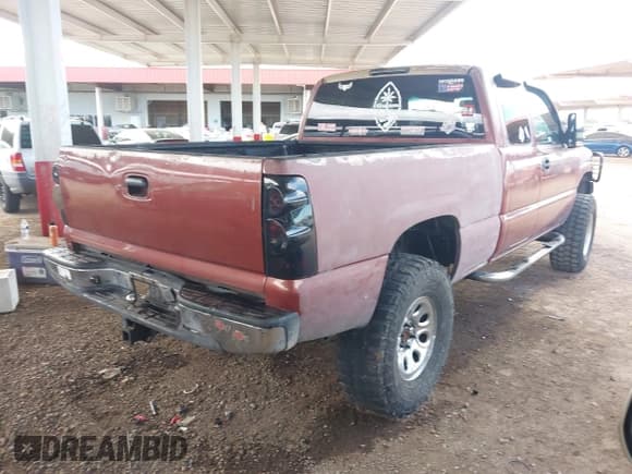 ✅ 1999 Chevrolet Silverado 1500 LS • VIN: 1GCEK19T7XE172607 • Lot: 43504401. Listed on IAAI with 264,414 mi. Free auction sales archive from the USA and detailed vehicle history report at DreamBid. Image 4.